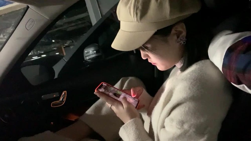 02舞蹈女孩 ，性感活潑開朗，''我想睡覺'