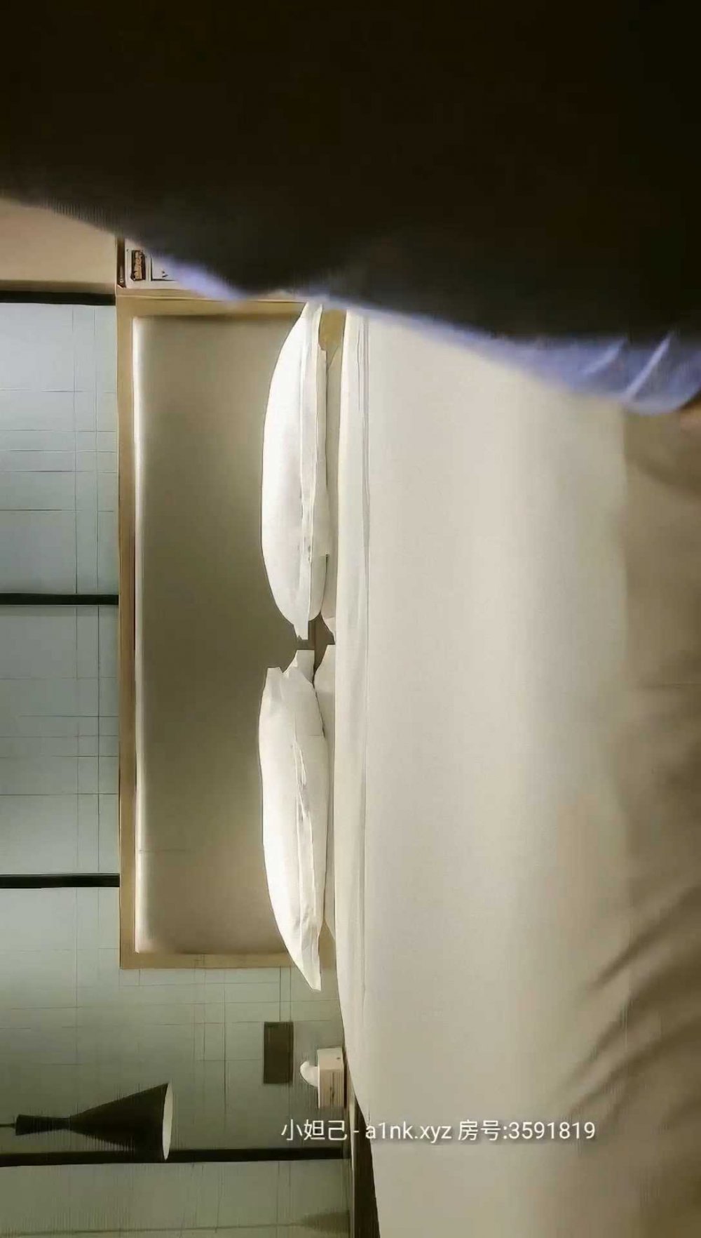 野狼出征探花門票138，深圳大圈週邊女神，美乳高顏值，側插近景欣賞那銷魂享受表情