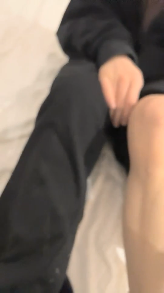 狗子探花，21歲大學生，下海賺快錢，D罩杯美乳，堅挺白嫩，后入特寫菊花和鮑魚
