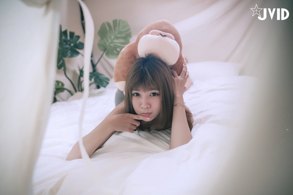 帳篷裡的春天[25P]