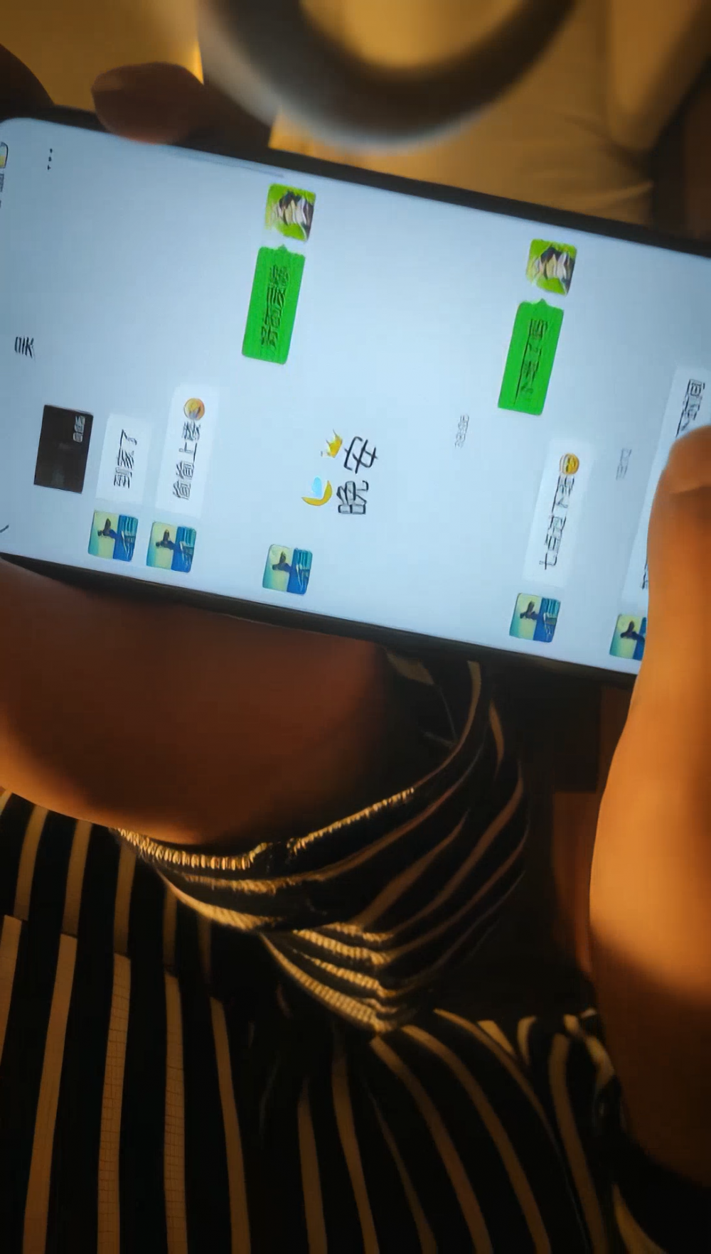 中國人不騙中國人，精品小少婦，共同探討穿搭技巧，舌吻啪啪摳穴，風情萬種騷氣逼人