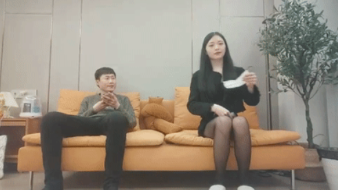 2022-4-7【哥現在只是個傳說】170CM黑絲美腿，溫柔文靜現金支付，清晰拍攝視角好，拉著頭髮後入騎乘爆插