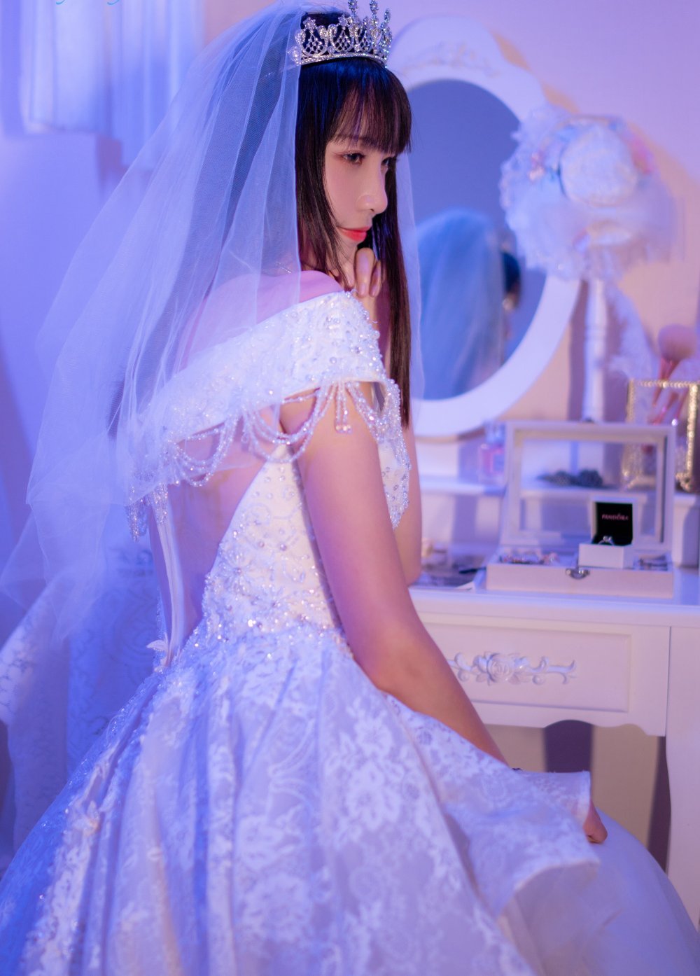 白虎新娘有沒有想草的慾望[77P]
