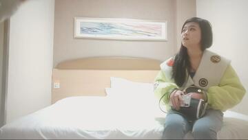 【兄弟探花】，神似景甜，漂亮週邊女神，這錢花得真是值，溫柔配合剛下水，新鮮騷逼隨意抽插，精彩勁爆必看佳作