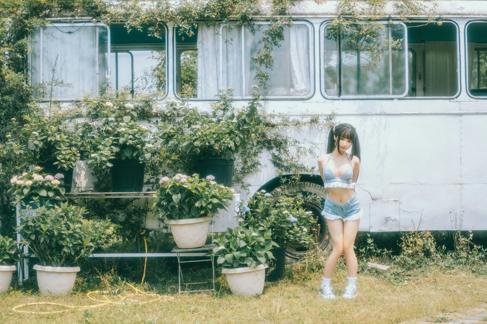 蠢沫沫 - 大巴車1 [40P]