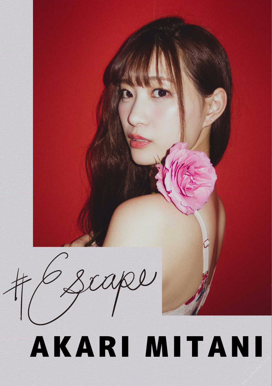 [Photobook] Akari Mitani 美谷朱里 - #Escape [100P]