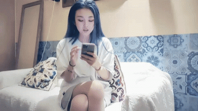 華北丶趙總探花近期最佳藍色頭髮週邊妹子，近距離拍攝口交舔屌，扶著小腰後入抽插，上位騎乘人肉打樁機猛操