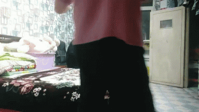 [MP4/430MB] 去良家少婦家裡操逼，猛扣騷逼水聲嘩嘩，扶著大屁股後入，太激情啪啪大聲