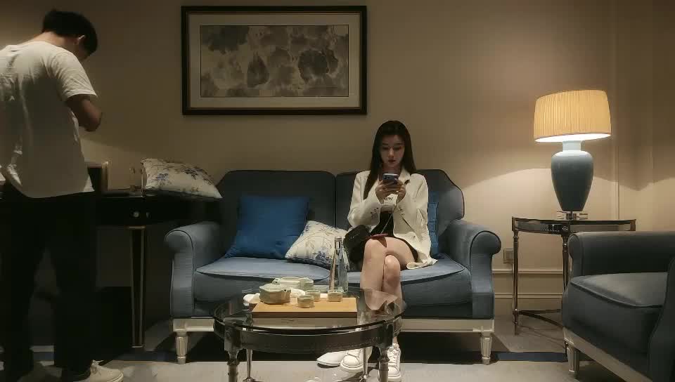 文軒探花05-22溫柔的姐姐. 邊做愛邊和小三視頻