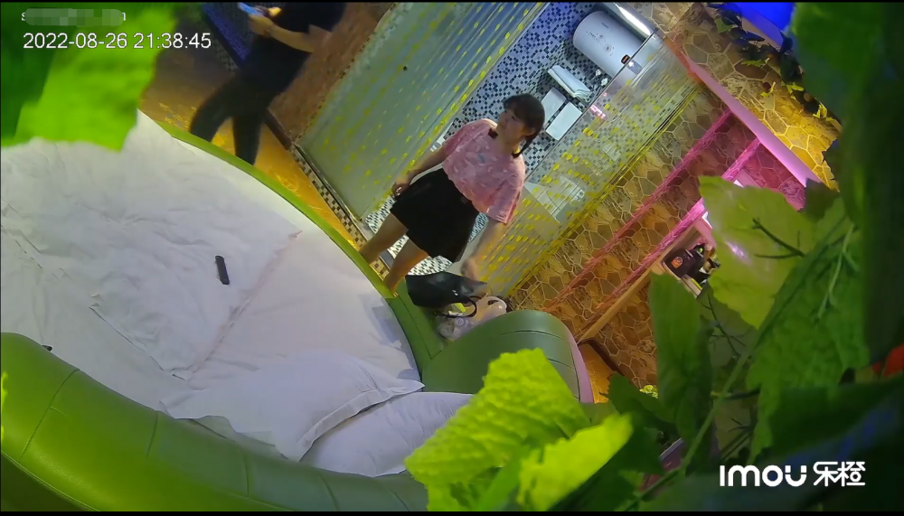 2022.8.26年輕大哥調教極品小女友，輕度SM，身材豐滿乖巧可愛