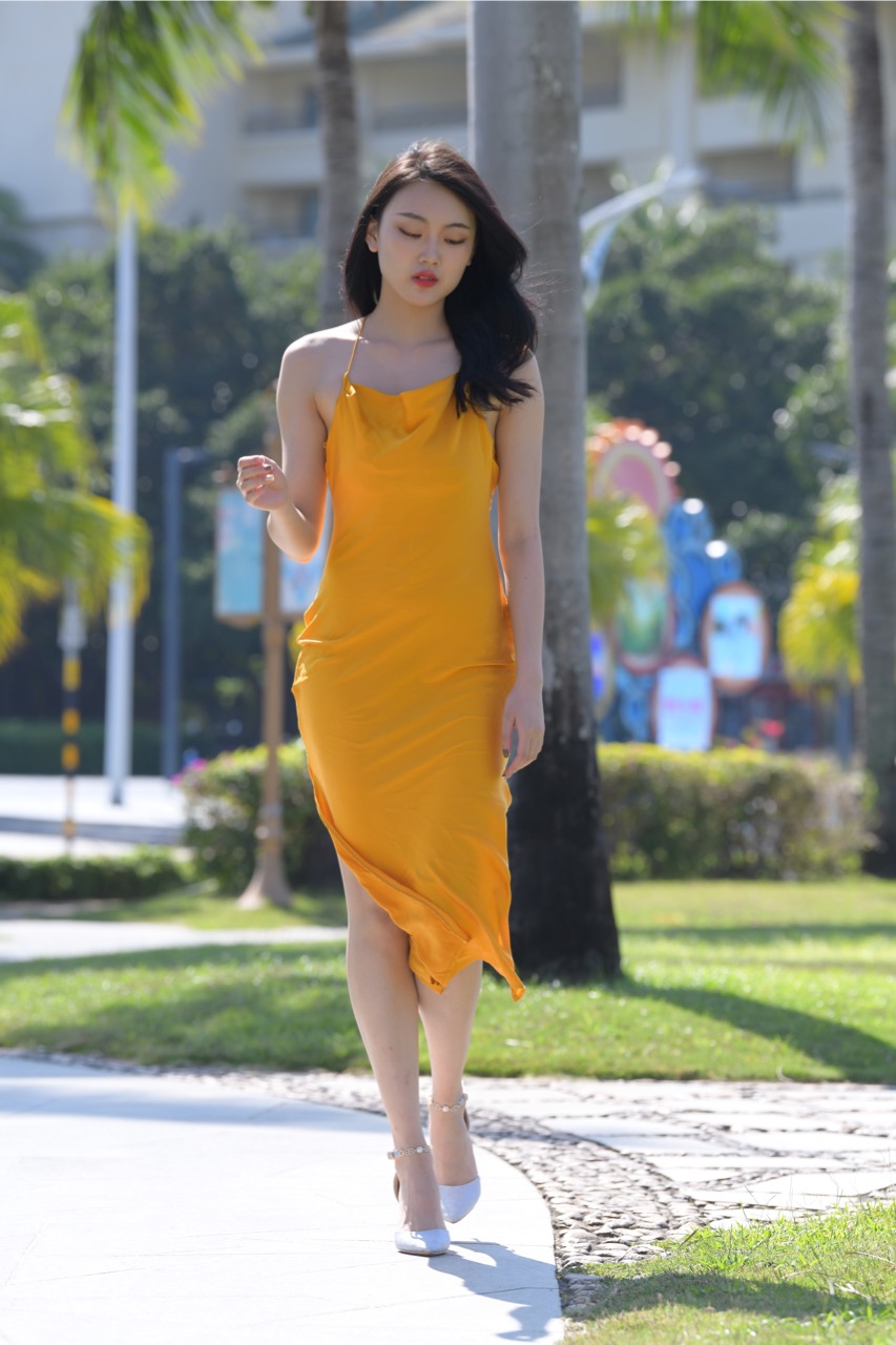 黃色長裙秀[21P]