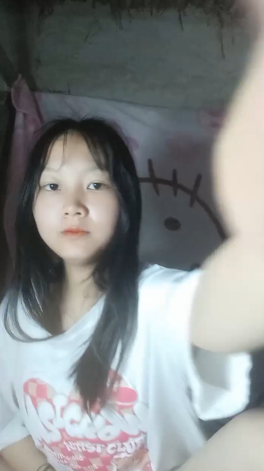 STP27592 深圳學生妹妹! 宿舍偷偷自慰~【03後妹妹】又是曇花一現~!
