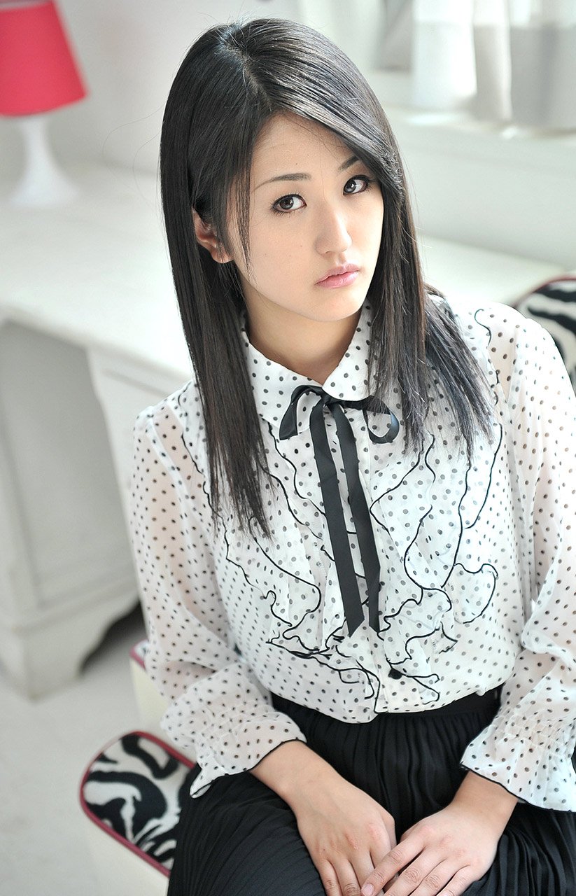 若菜亜衣 童顔 人妻[25P]