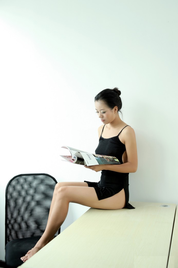 國模阿嬌--長相還是氣質都是一流品種，其飽滿的奶子真是令人口水直流[26P]