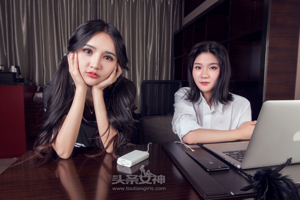 胡來的兩秘書[41P]