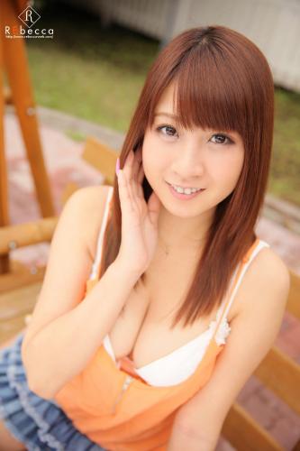 [Photobook] Hitomi 肉食系視線ハンター 北川瞳 デジタル写真集 Vol.1+2