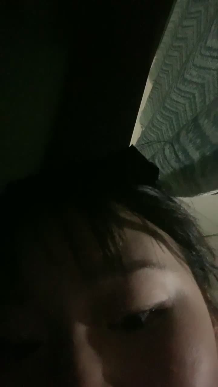 頂級模特小騷貨！ 氣質甜美又很騷！ 被炮友瘋狂玩穴，極品無毛肥逼，玩的流白漿，叫起來嗲嗲好騷