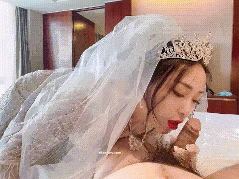 【華麗婚紗❤️淫靡新娘】主人的專屬蘿莉玩物 華麗婚紗淫靡新娘 結婚洞房花燭夜前穿婚紗賣力伺候主人，直接內射