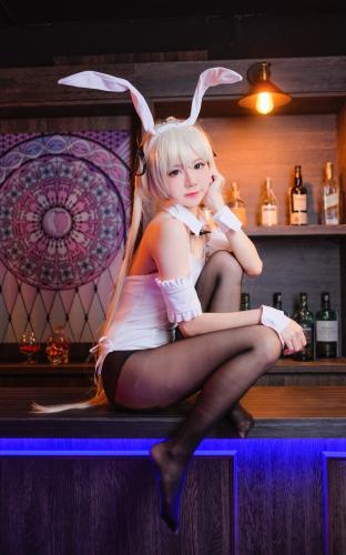 [Cosplay] Sally Dorasnow – Sora Kasugano Bunny Suit