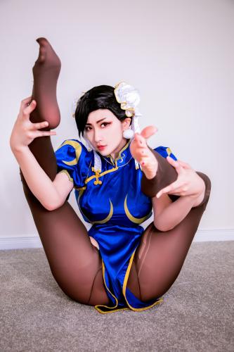 [Cosplay] MissWarmJ – Chun Li