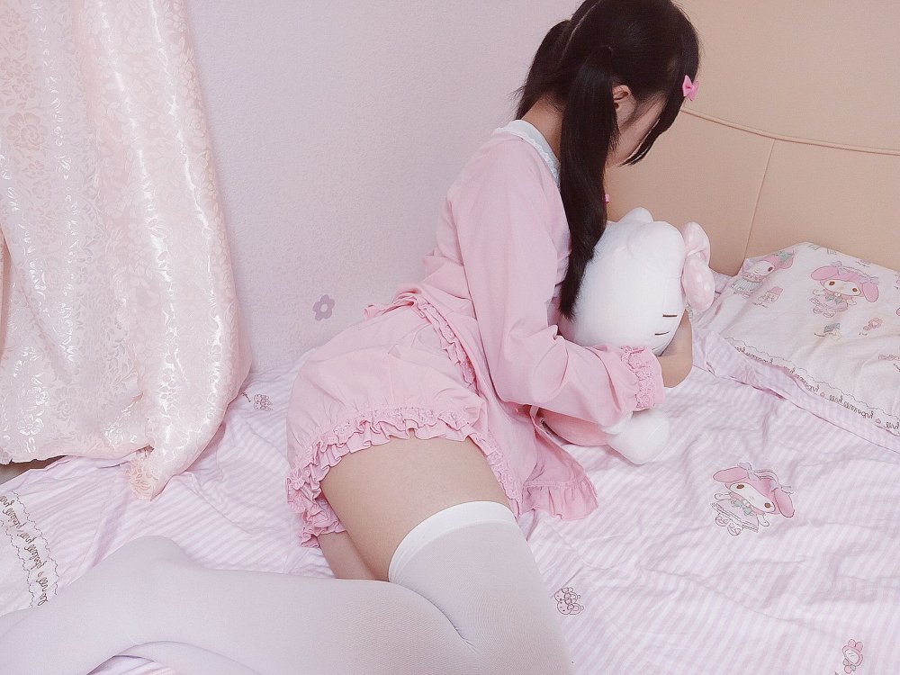 粉色小蘿莉[12P]