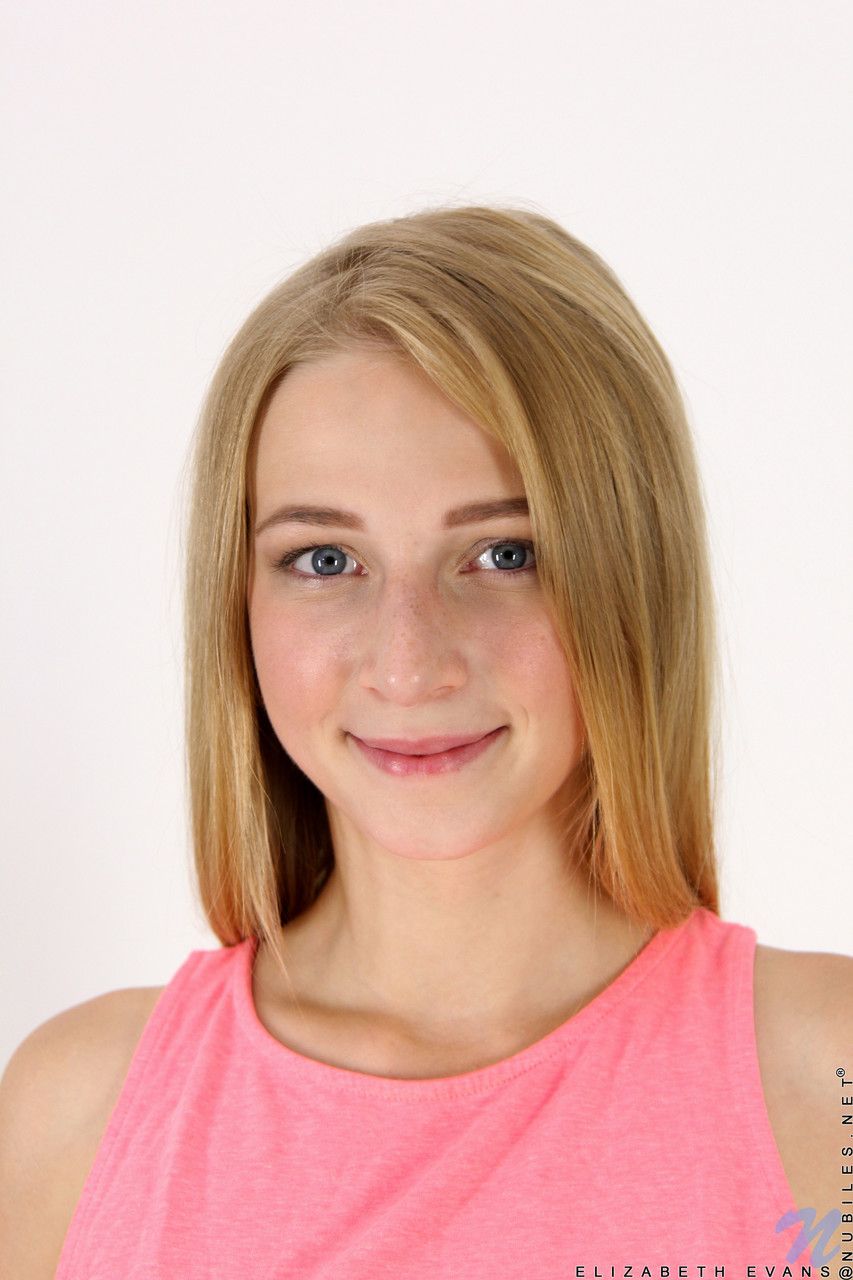 blue_eyes_Elizabeth[25P]