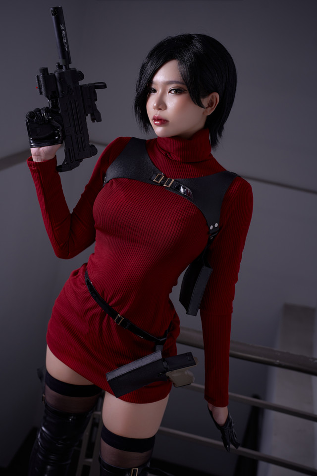 ZinieQ - Ada Wong RE4 Remake [39P]