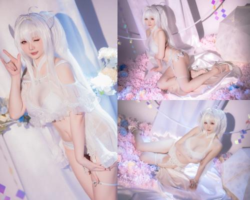 [Cosplay] Hoshilily 星之迟迟 – Merlin Prototype 阿瓦隆女士 (FGO)