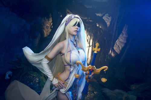 [Cosplay] Olivie – Sword Maiden 剣の乙女