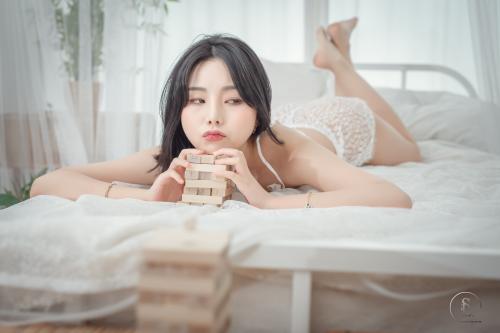 [SAINT Photolife] Yuna (유나) – No.32 Jenga