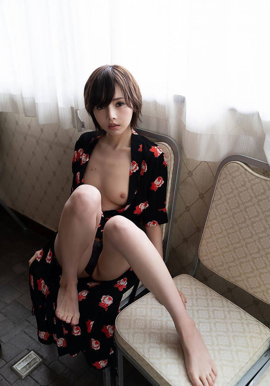 小廣里緒菜 [25P]