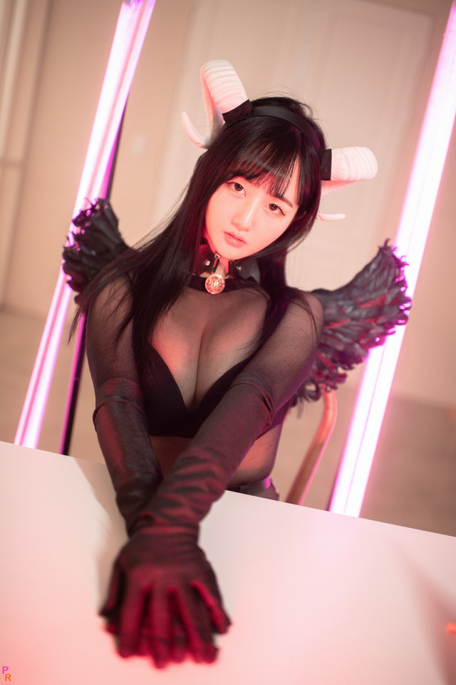 Jina - 惡魔秘書 part2[54P]