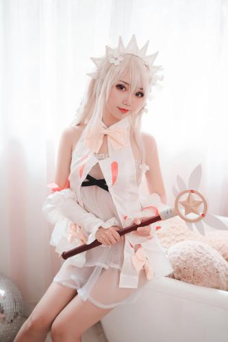 [Cosplay] MBXER 面饼仙儿 – Illya 伊莉亚