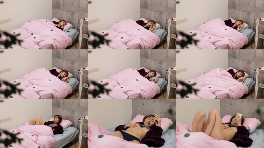 +++ [FHD] AGMX-163 据え置きカメラの前でオナニーしたらおもらししちゃった女達