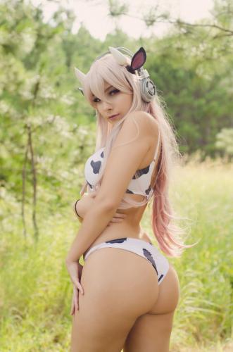 [Cosplay] Beke Jacoba – Super Sonico Cow Girl すーぱーそに子