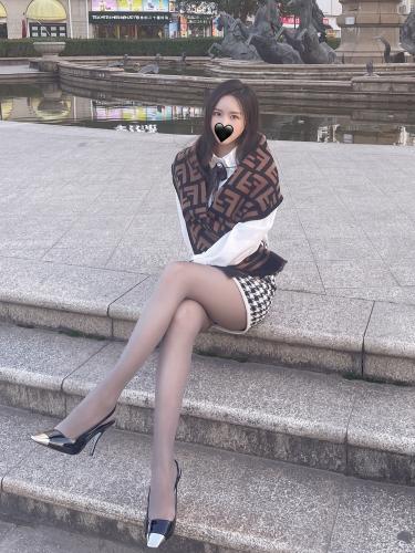 [Cosplay] July芝岚 灰丝户外