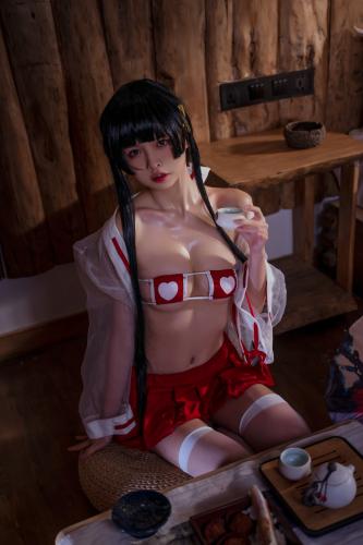 [Cosplay] 可可老师 温泉巫女