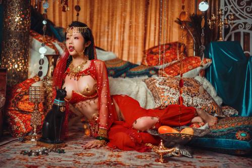 [Cosplay] 钛合金TiTi – 塞上红鸾异域风情
