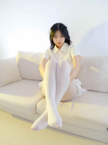 森萝财团 – 小樱01E 4K [100P1V-4.7G]