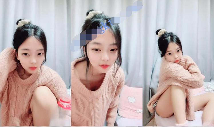 好美~好粉嫩 【夾心糖餅】無敵美少女~全裸特寫 害我擼3回