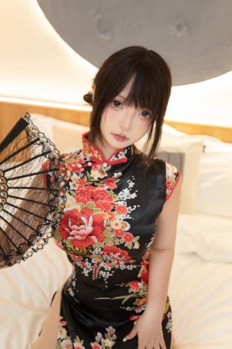 [Cosplay] Mafuyu Kagurazaka 神楽坂真冬 – Classical Cheongsam 古典旗袍