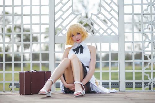 [Cosplay] Gua Xi Jiang 瓜希酱 – Joan of Arc 贞德