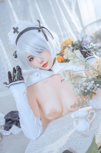 [Cosplay] 桃良阿宅 女仆2B