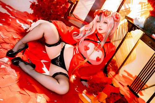 [Cosplay] 星之迟迟 2024年01月计划C 碧蓝航线 布莱默顿 新年旗袍ver [84P1V-3.19GB]