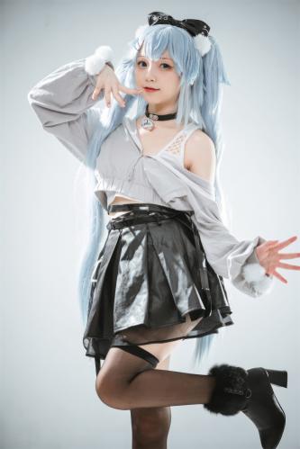 [Cosplay] 花铃 芙洛伦 药心巧克力