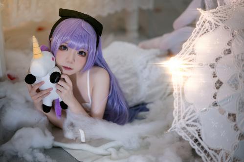 [Cosplay] Wang Pang u 王胖胖u – Unicorn pajamas 独角兽睡衣