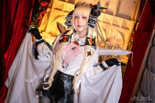 [Cosplay] 楊衣Yangyi Crown