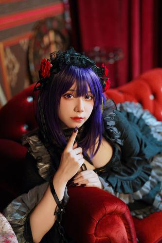 [Cosplay] Er Jia Liu 贰加六 – Dressing doll falls in love 更衣人偶坠入爱河