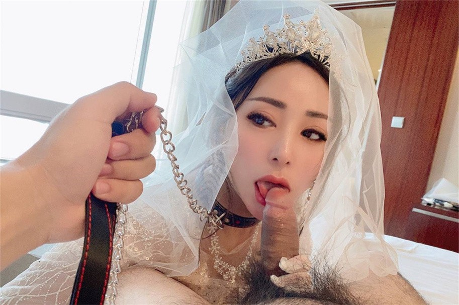[998E] 【極品女神淫蕩母狗】肥臀母狗『兔兔』秀禾群露臉口愛啪啪