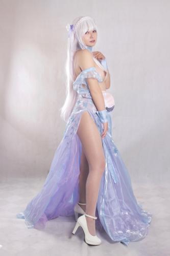 [Cosplay] Foxy Gravia – Emilia